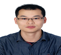 闫利明 照片