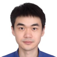 余成龙 照片