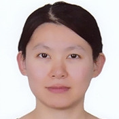 尹斓 照片