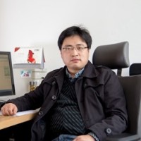 燕立唐 照片