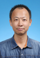 周进 照片
