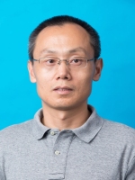 谭志 照片