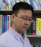 王刚 照片