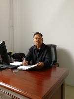 李辉林 照片