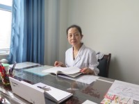 赵静 照片