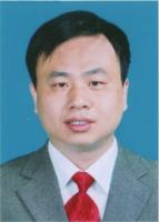何东新 照片