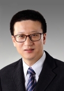 史岩彬 照片