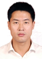 邓富民 照片
