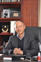 顾培东 照片
