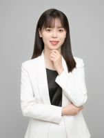 黄婉 照片