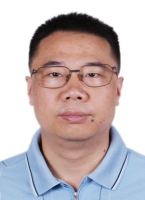 金勇 照片