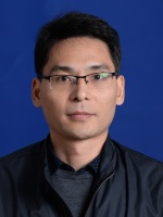 刘肖 照片