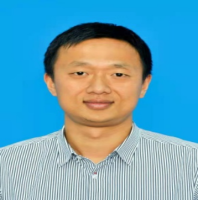 刘鎏 照片
