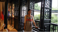 李亚 照片