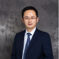 李强彬 照片