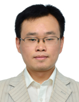 李校 照片