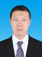 梁海明 照片