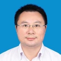 米鹏 照片