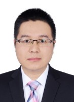 丁云集 照片