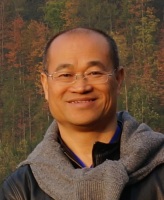 徐新建 照片
