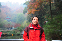 薛一飞 照片