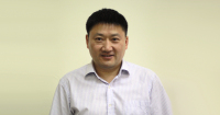 谢关平 照片