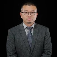 严斌宇 照片