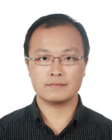 杨霄 照片
