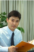 颜锦江 照片