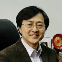 袁立华 照片
