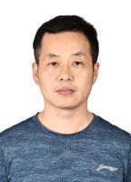 周羽 照片
