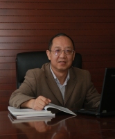 官月平 照片