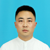 龚勇 照片
