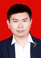 刘强强 照片
