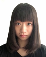 何平鸽 照片