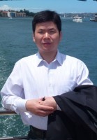 何新波 照片
