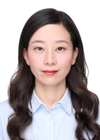 黄娟 照片
