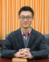 洪源 照片