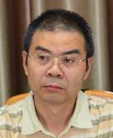 谭伟 照片