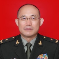 曹务春 照片