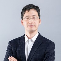 解彬彬 照片
