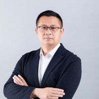 李盛英 照片