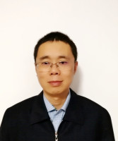 陈震 照片