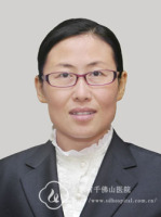 冯洒然 照片