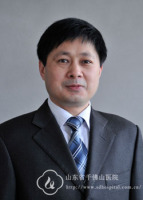侯应龙 照片