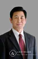 解建 照片