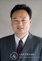 李伟 照片