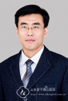 杨允 照片