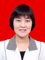 李梅 照片