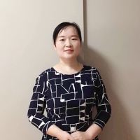史松梅 照片